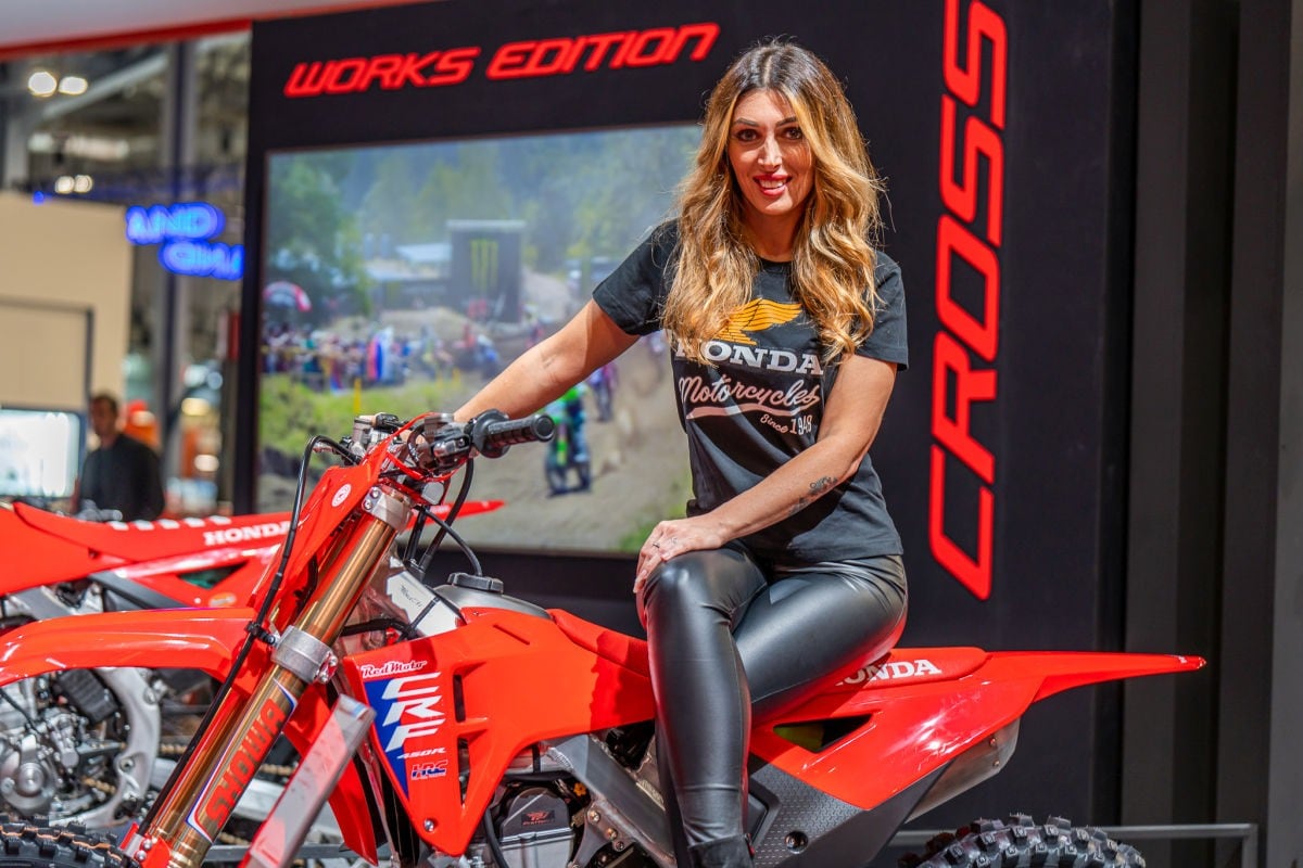 Le ragazze di EICMA 2024! +GALLERY+